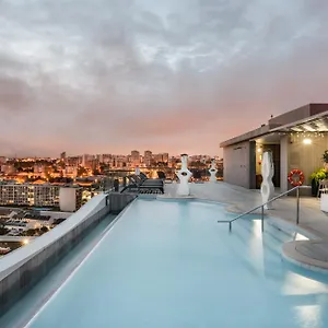 5* فندق Eurostars Universal