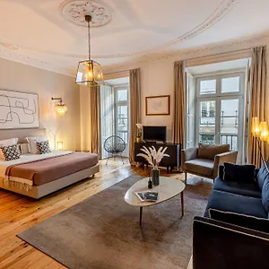 Le Consulat Hotell