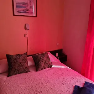 Pensao Residencial Flor Dos Cavaleiros Pensionat